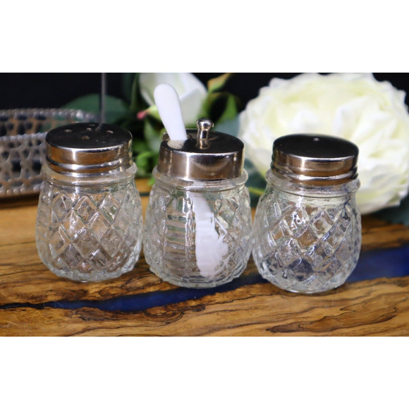 Vintage Arnart 5th Avenue Glass 3 Jar Condiment Salt & Pepper Set & Metal Stand - Picture 4 of 6